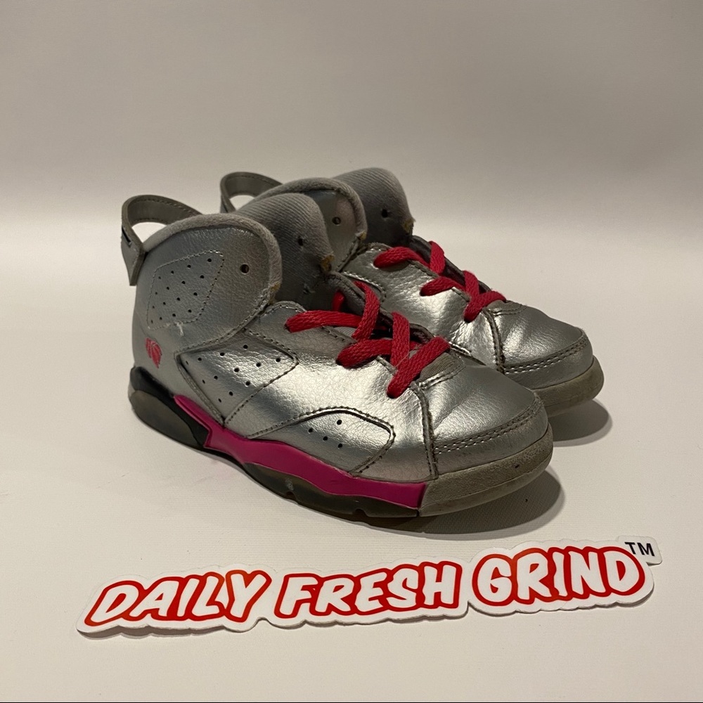 AIR JORDAN 6 RETRO TD VALENTINES DAY
SIZE 10C